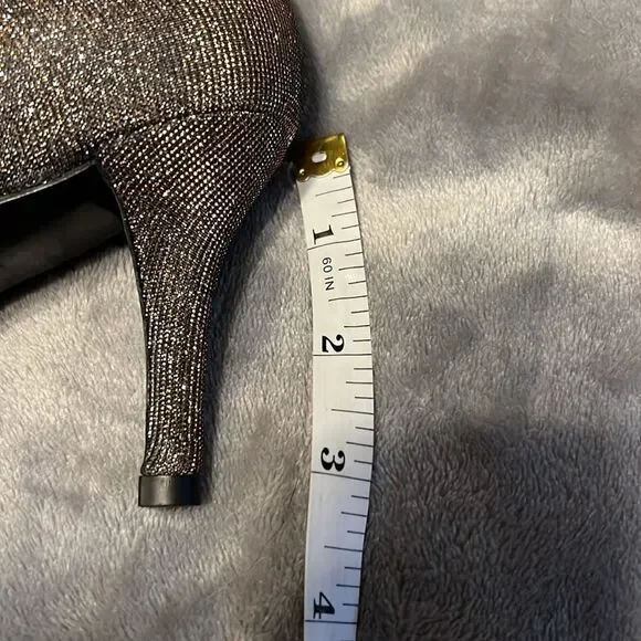 Stuart Weiztman Gold/Copper Heels - Picture 7 of 7